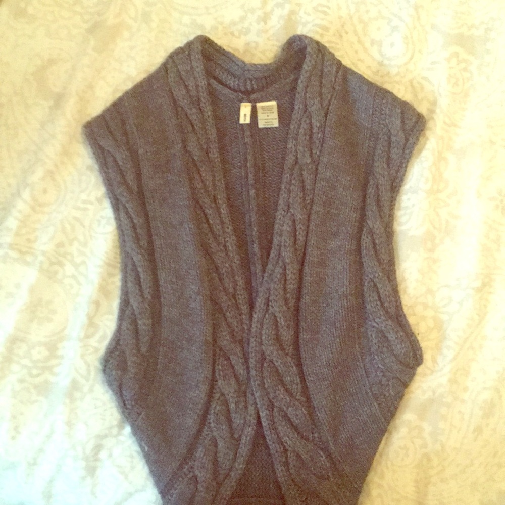 Sweater vest! Cute for over long sleeves shirts!